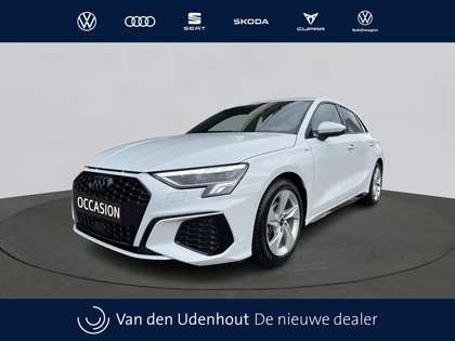 Audi A3 Sportback 35 TFSI 150pk S Edition / Privacy glas