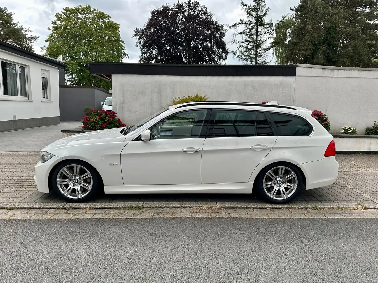 BMW 325 325i Touring M-Paket Fehér - 1