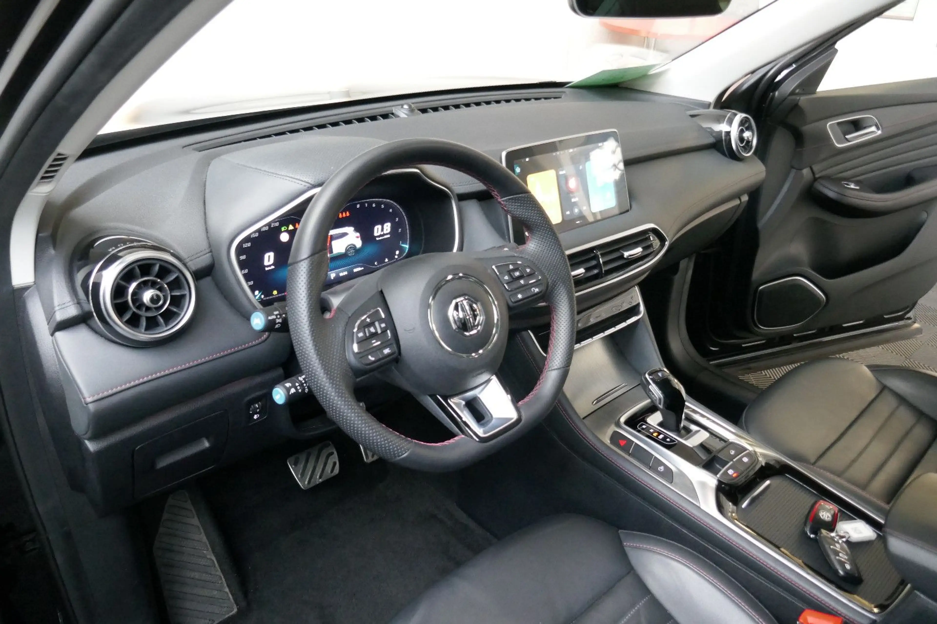 MG HS 1.5T-GDI Luxury — photo 12