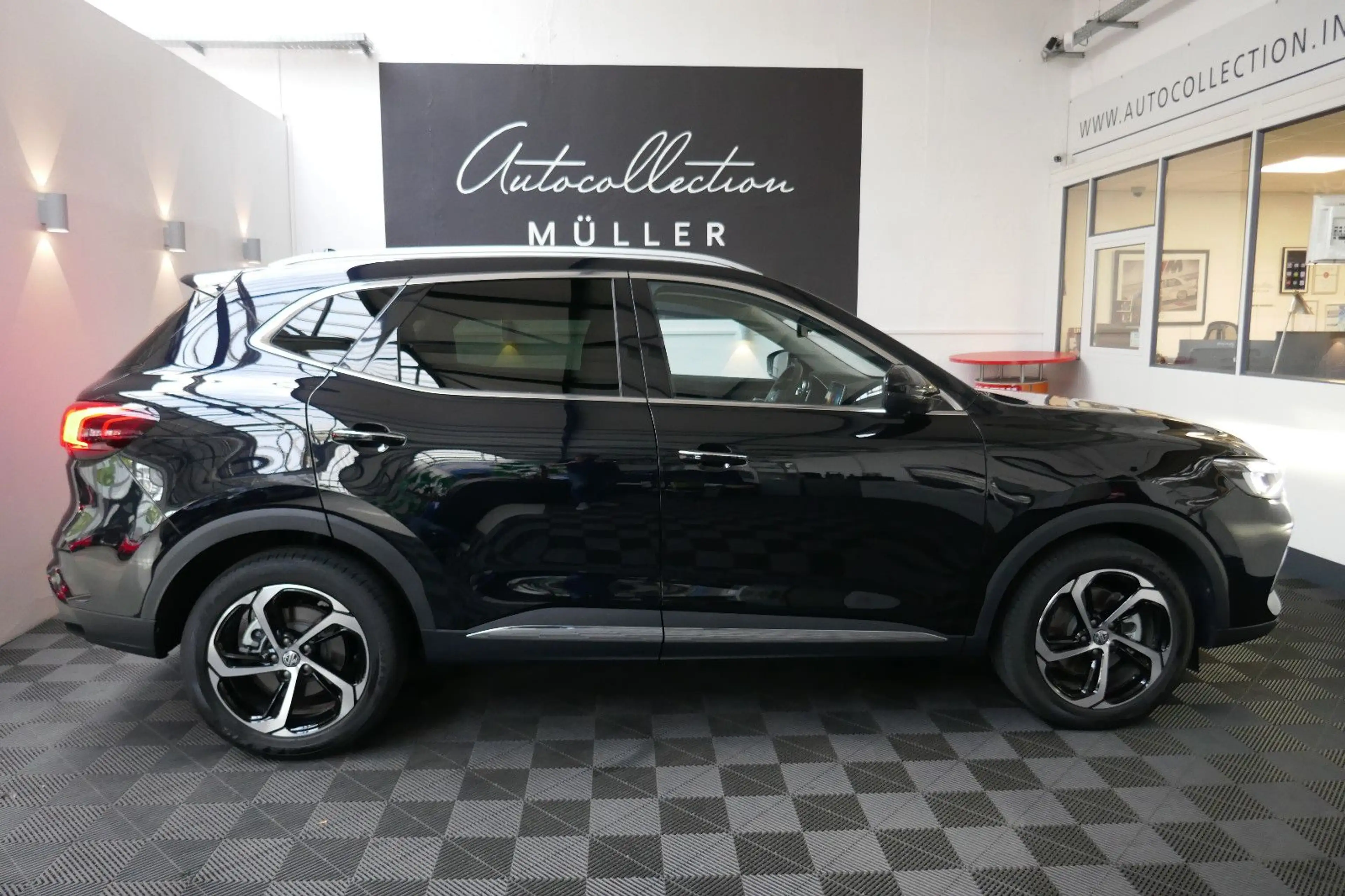 MG HS 1.5T-GDI Luxury — photo 4