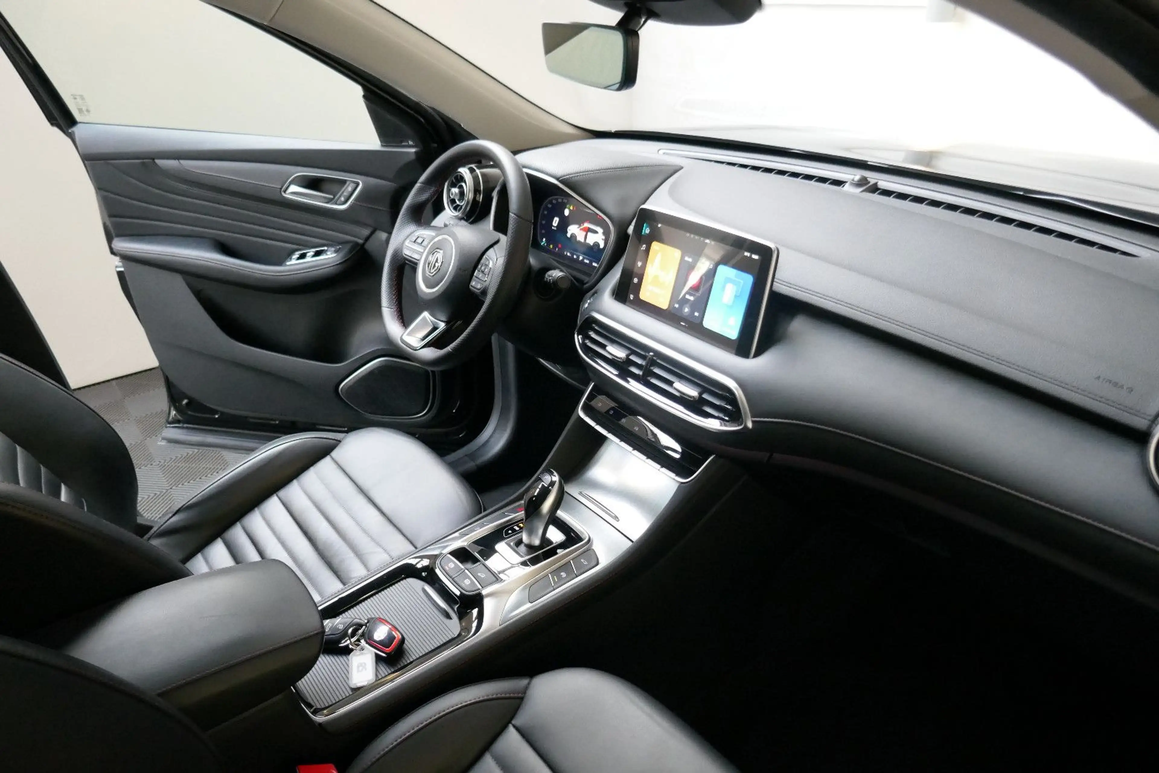 MG HS 1.5T-GDI Luxury — photo 11