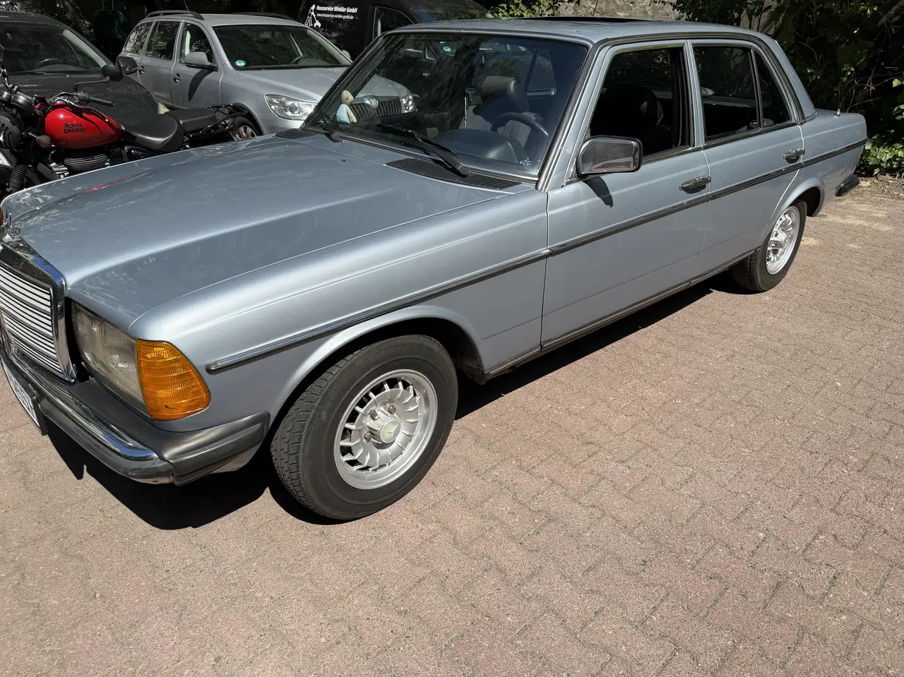 Mercedes-Benz 230, foto 11