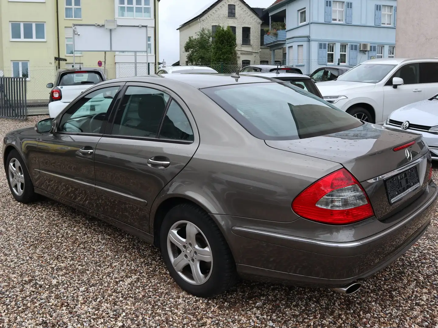 Mercedes-Benz E 230 E 230 E -Klasse Lim. E 230*Navi*Klima*Leder* Gris - 2