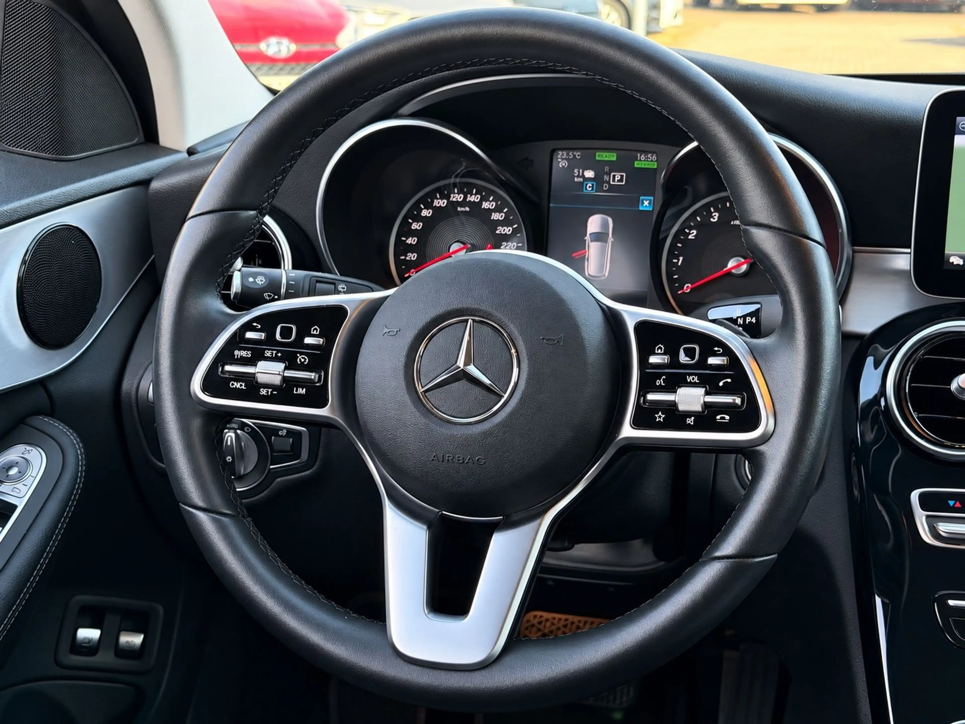 Mercedes-Benz C 300 e T-Modell *AVANTGARDE*AHK*LED*LEDER*NAVI* — photo 11