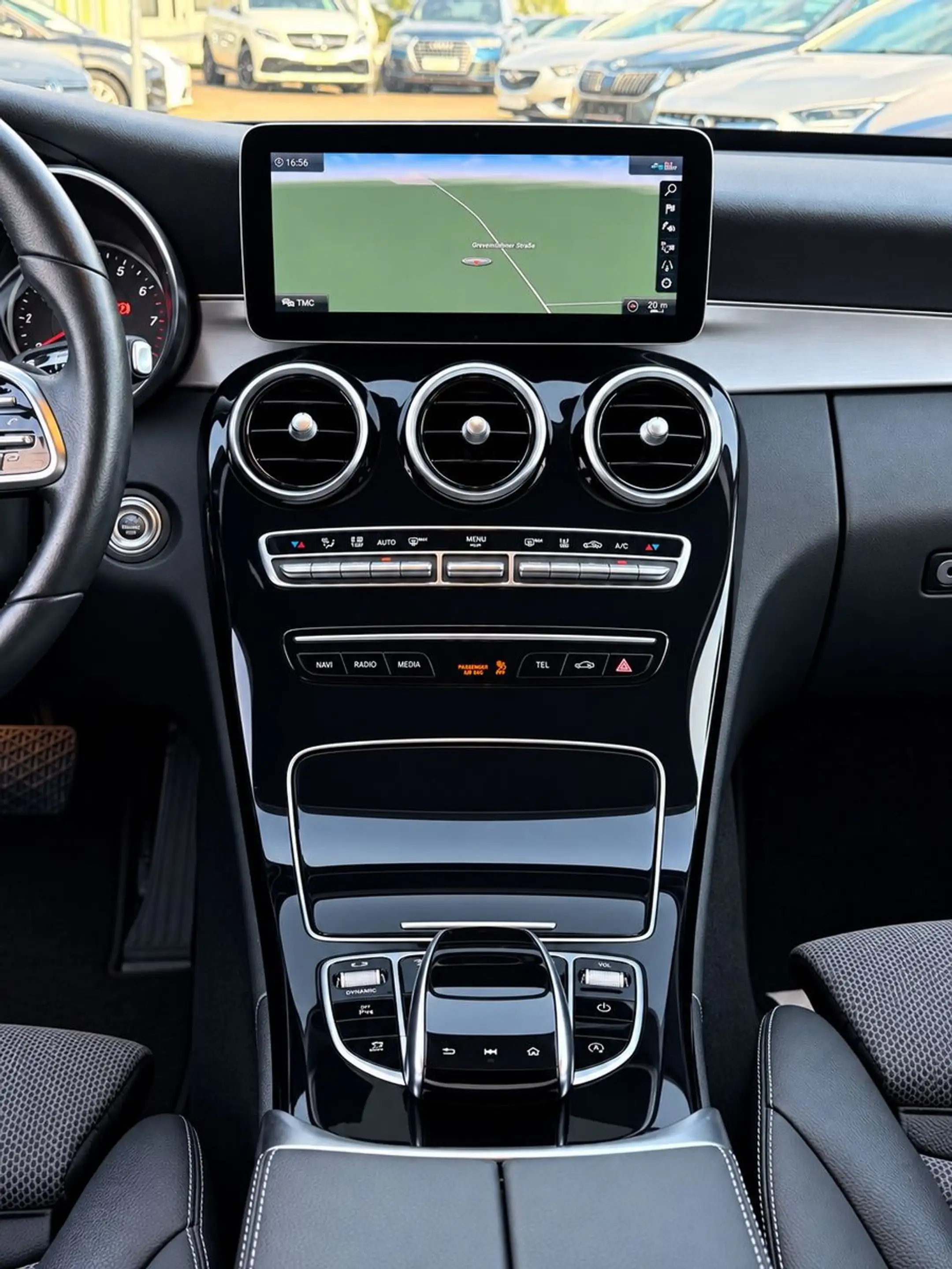 Mercedes-Benz C 300 e T-Modell *AVANTGARDE*AHK*LED*LEDER*NAVI* — photo 13
