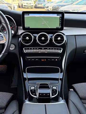 Mercedes-Benz 300 view 13
