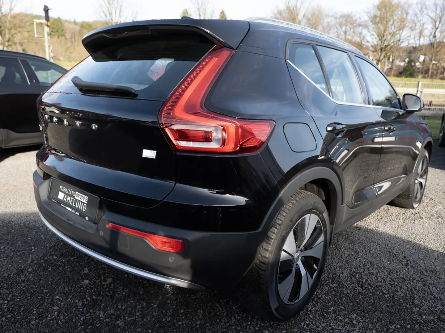 Volvo XC40 T4 Recharge NAVI AHK FACEL. STANDHZ LED Schwarz - 2