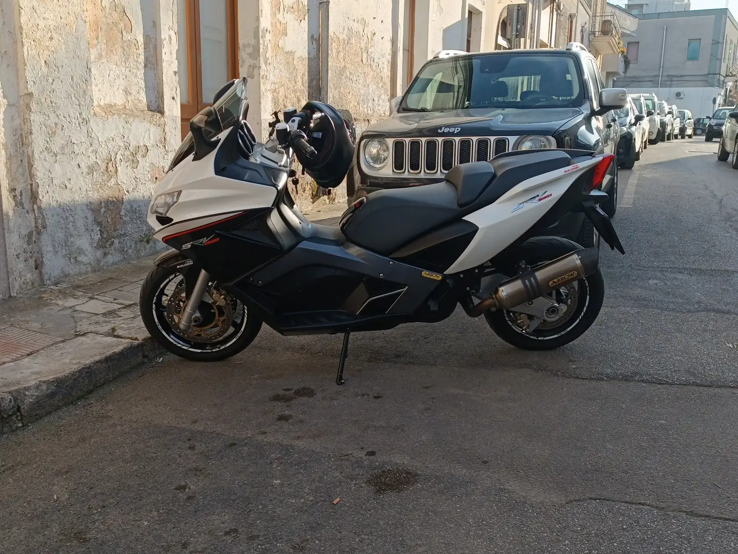 Aprilia SRV 850 SPORT Blanco - 2