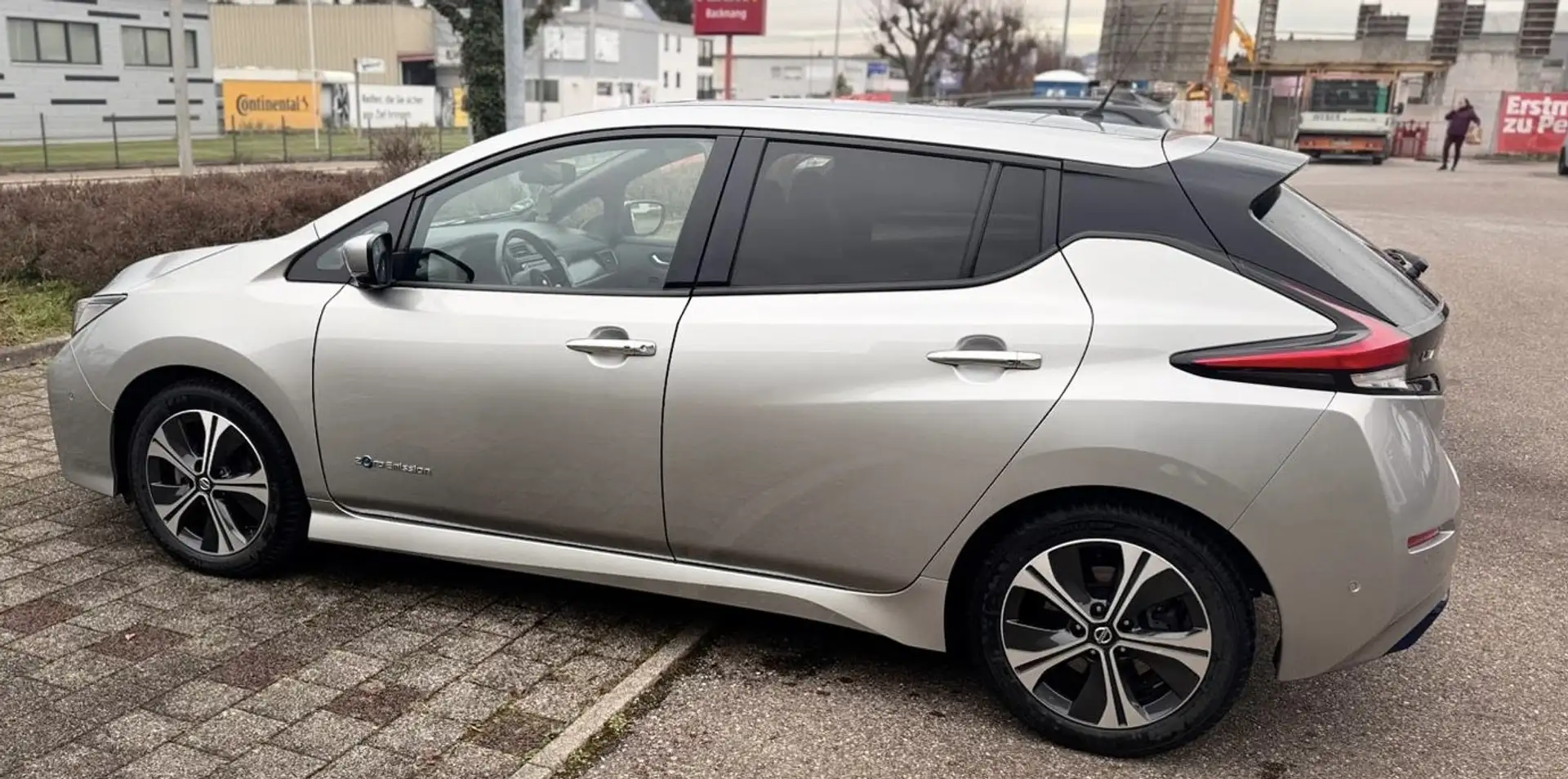 Nissan Leaf 40 kWh TEKNA - 2