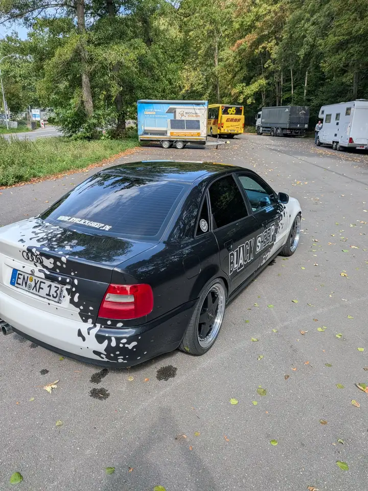Audi A4 1.8 T, foto 2