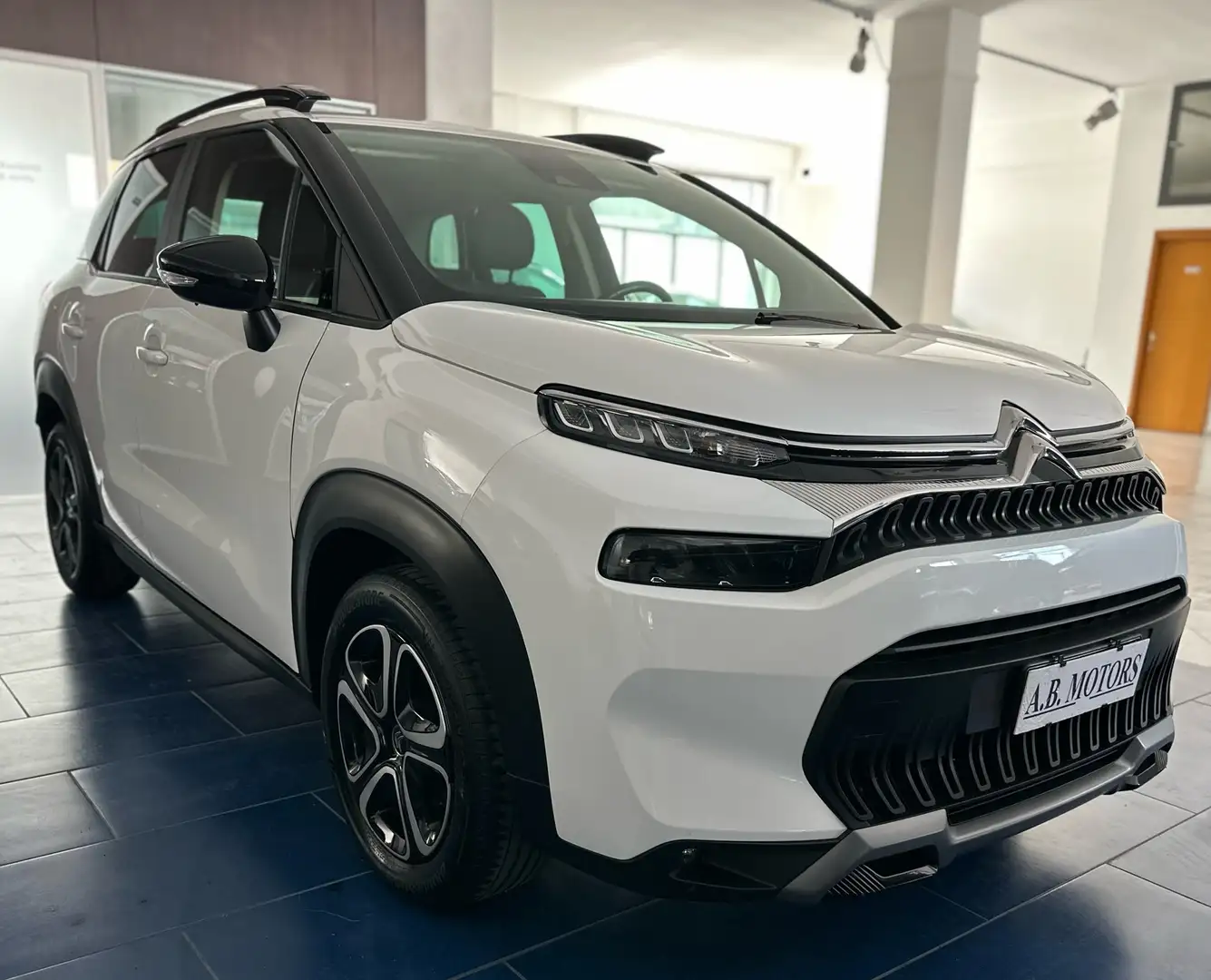 Citroen C3 C3 Aircross 1.5 bluehdi Feel  modello 2021 Bianco - 1