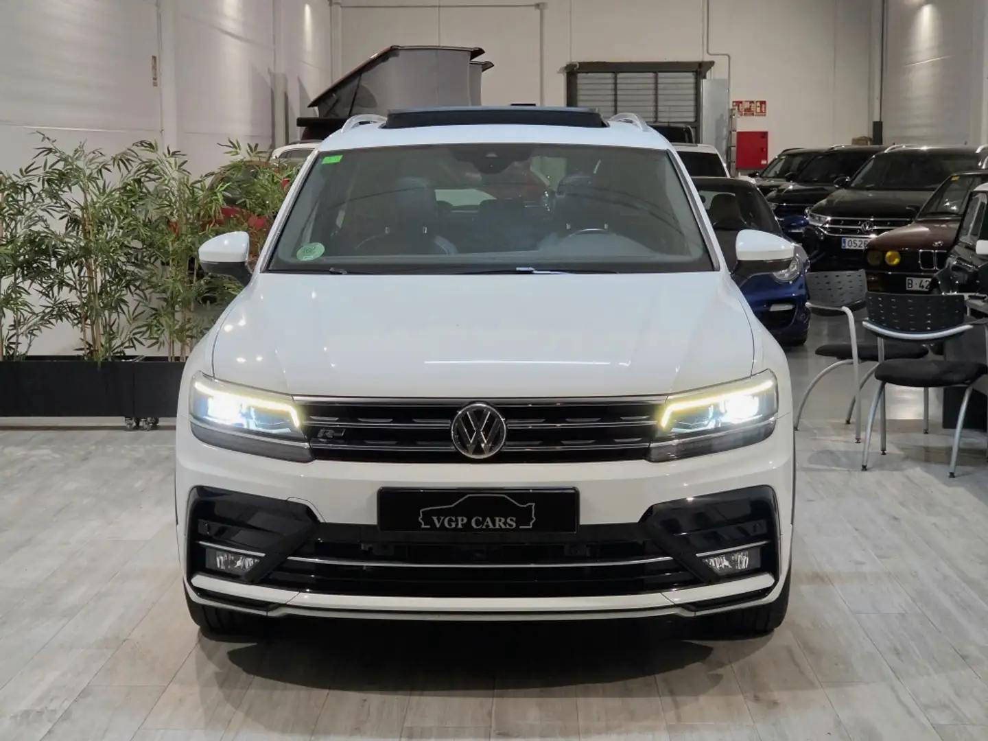Volkswagen Tiguan 2.0TDI Sound R-Line DSG Blanco - 2