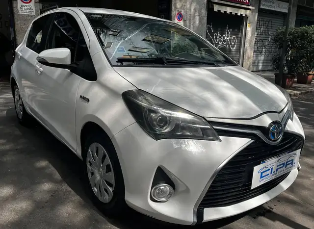 Toyota Yaris Yaris III  5p 1.5h Active