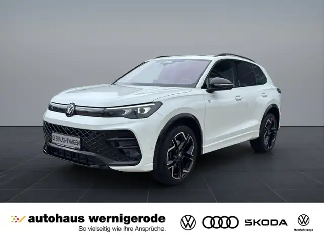 Volkswagen Tiguan R-Line 2.0TDI 4M DSG *AHK*HUD*StndHzg*