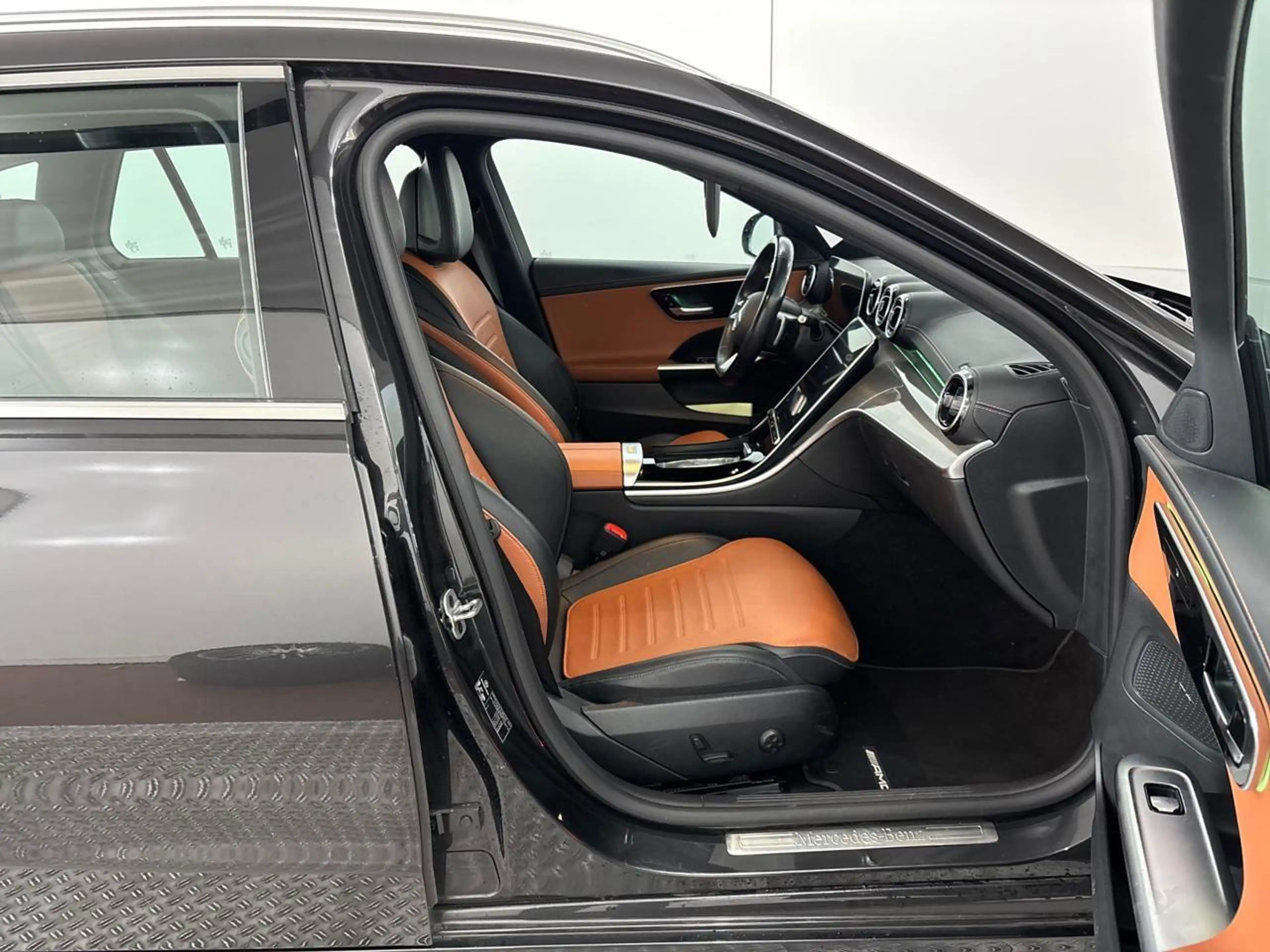 Mercedes-Benz C 220 C  d T AMG Line AHK Pano S-Dach SpoSi ACC — photo 9
