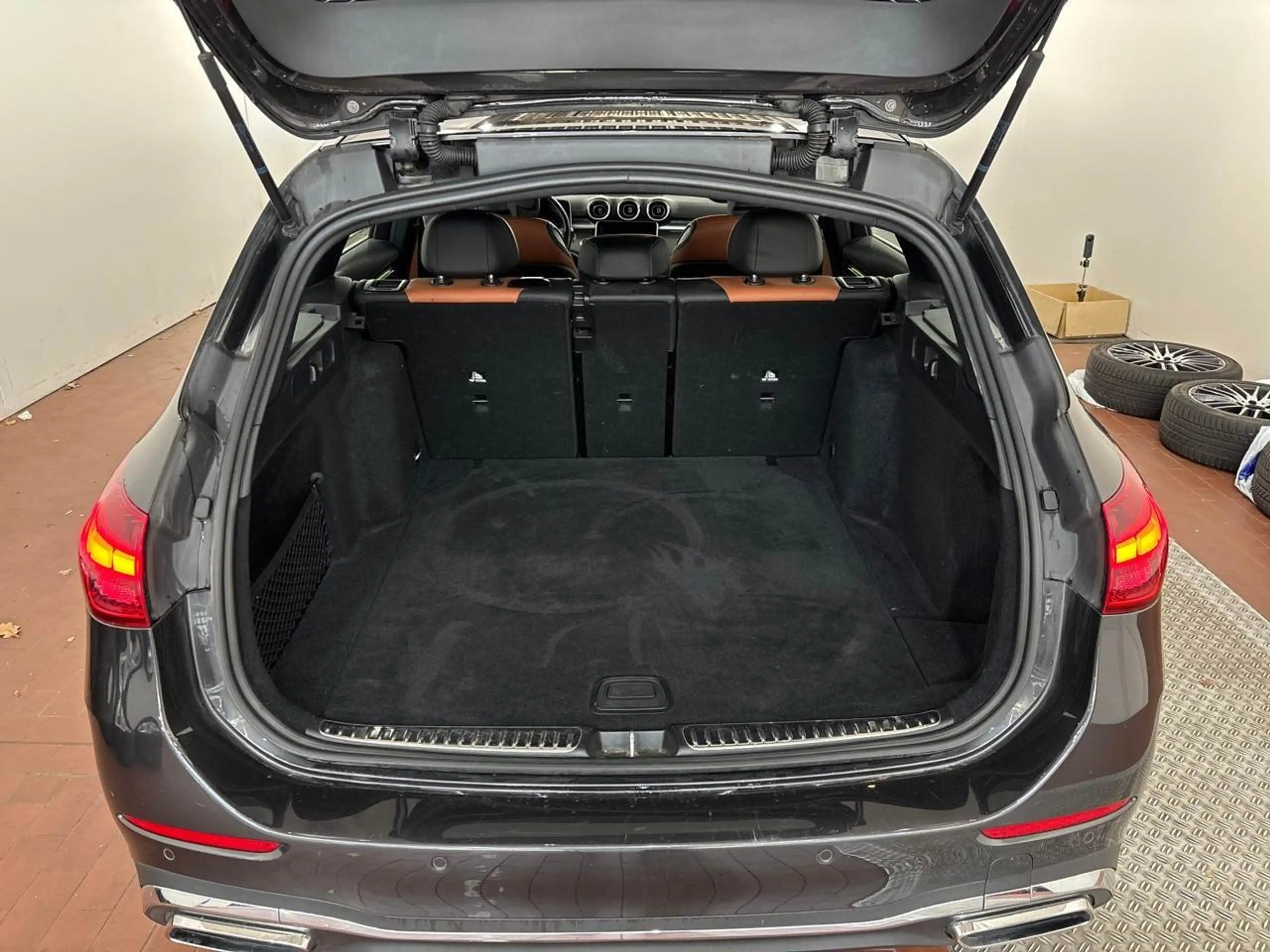 Mercedes-Benz C 220 C  d T AMG Line AHK Pano S-Dach SpoSi ACC — photo 13