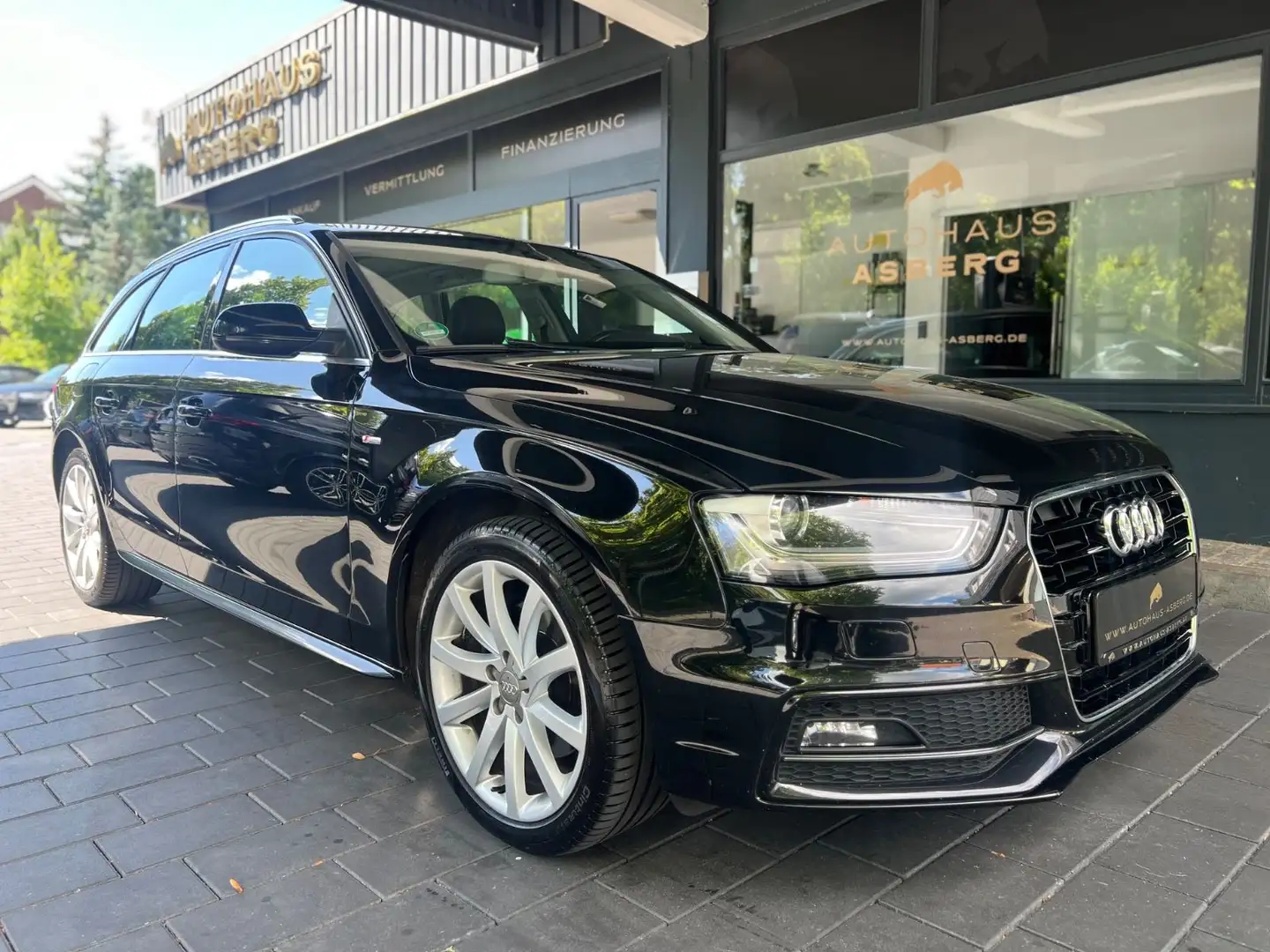 Audi A4 Avant S LINE/LEDER/NAVI/XENON/MMIPLUS Schwarz - 1