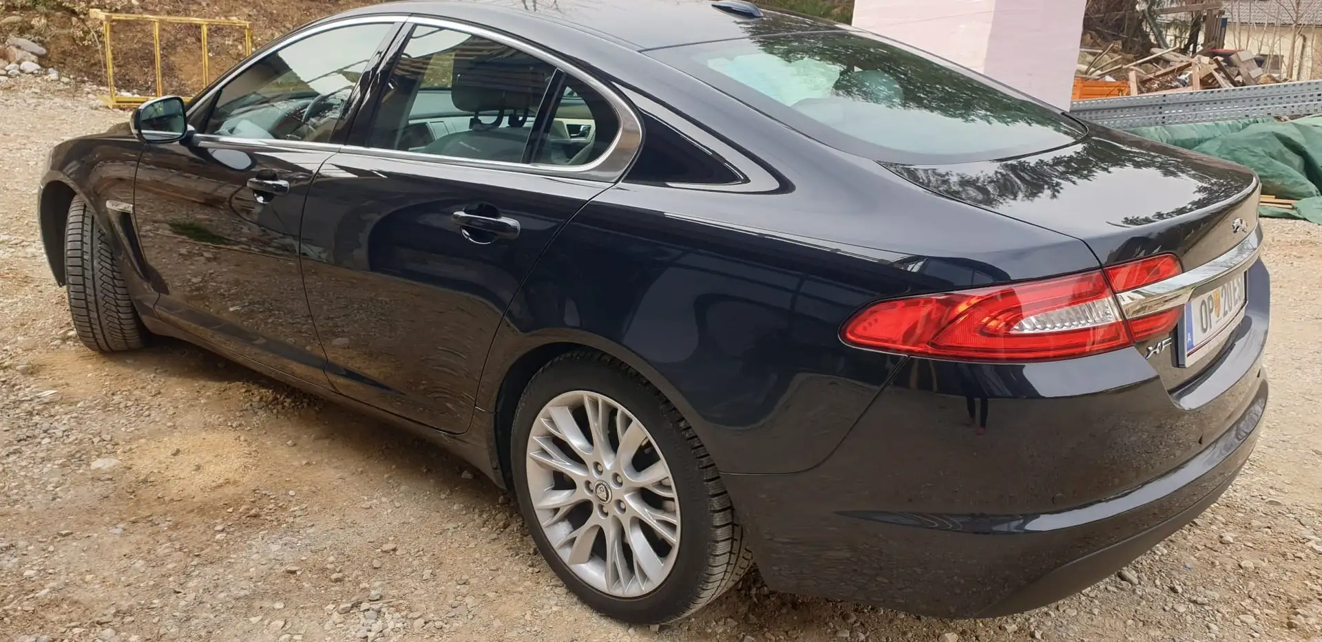 Jaguar XF 2,2 Diesel Luxury - 2