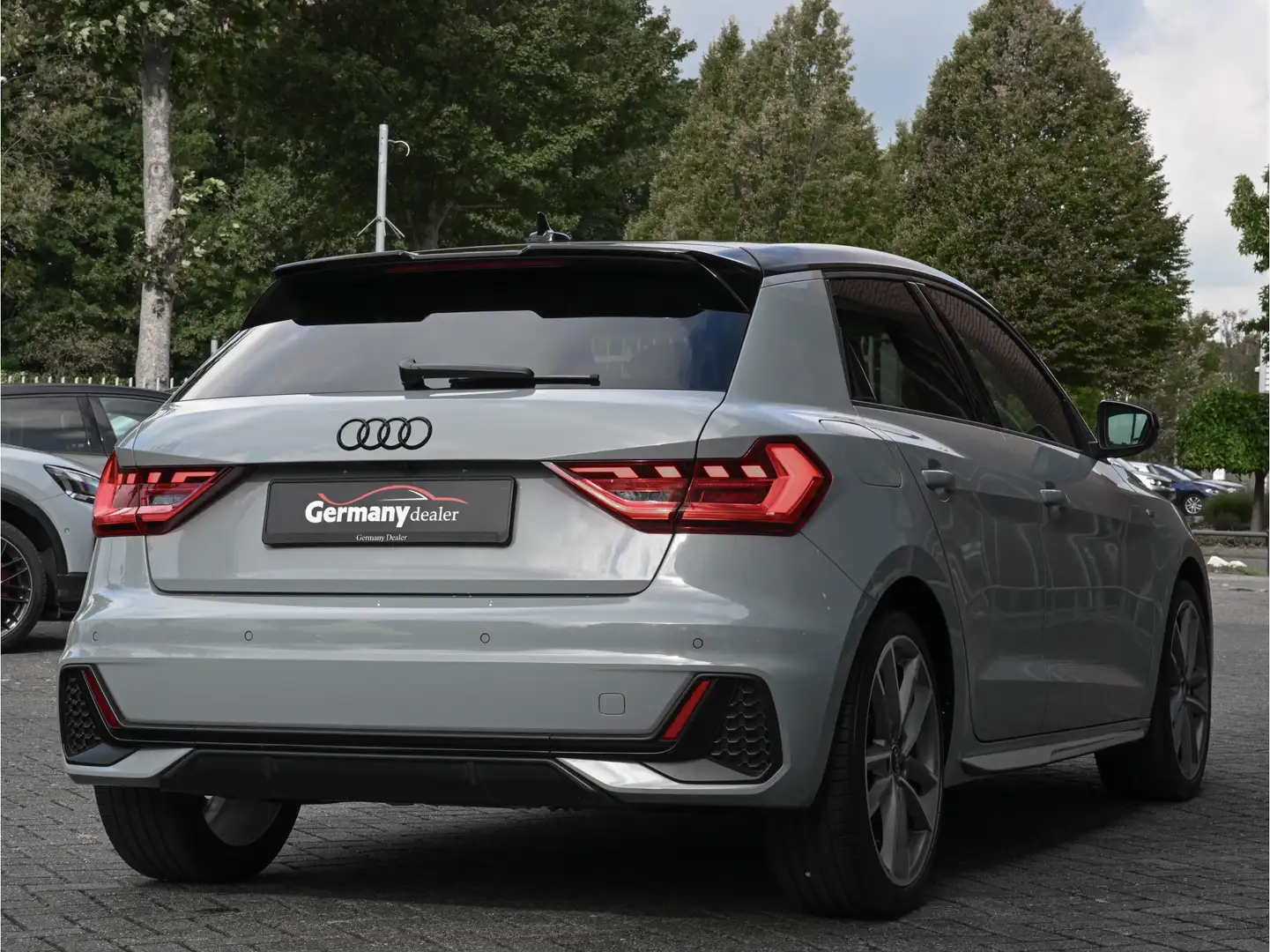 Audi A1 Sportback 35TFSI S-Line M-LED Audi Sound Virtual C Gris - 2