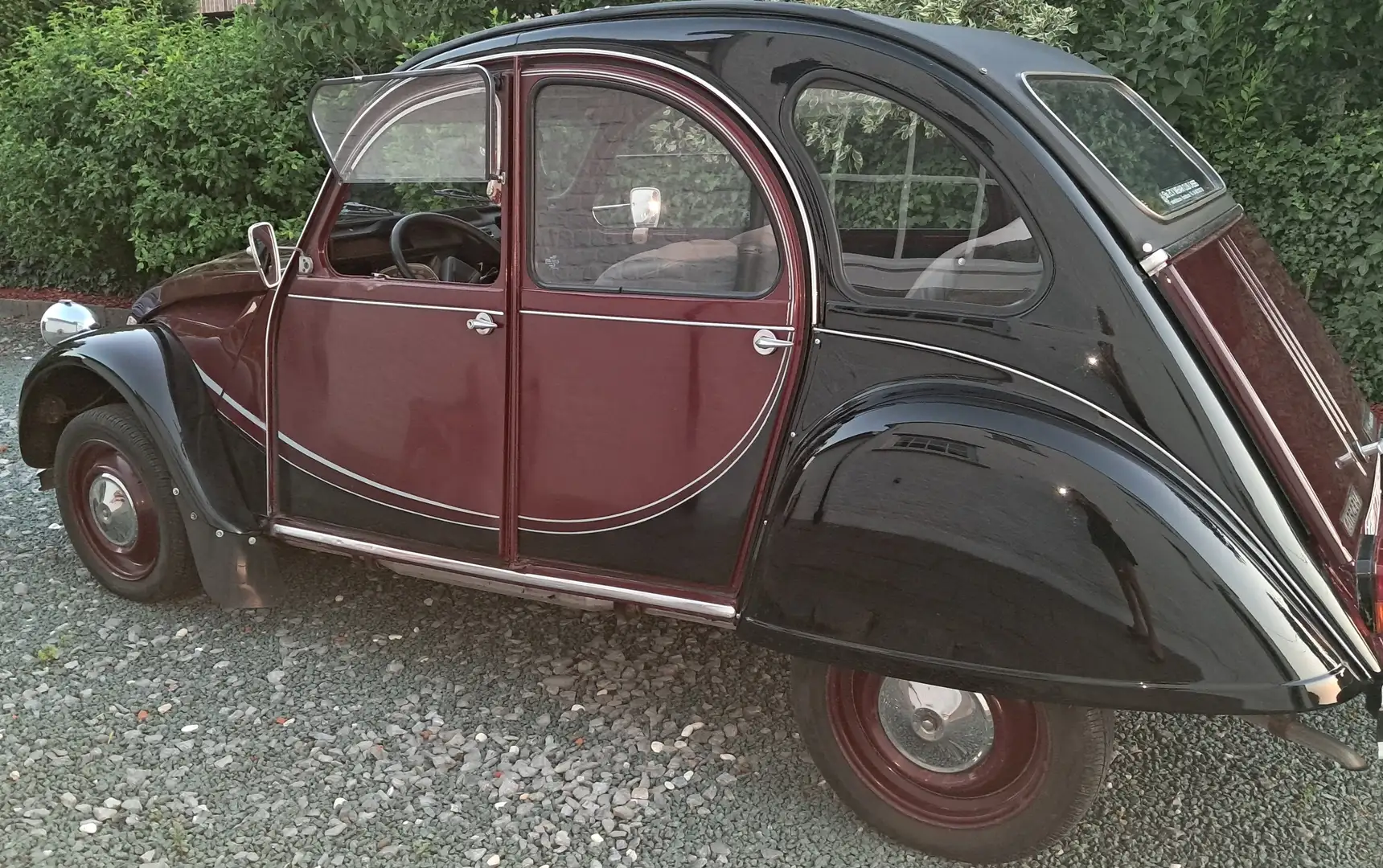Citroen 2CV 6 Charleston bordeaux Zwart - 2