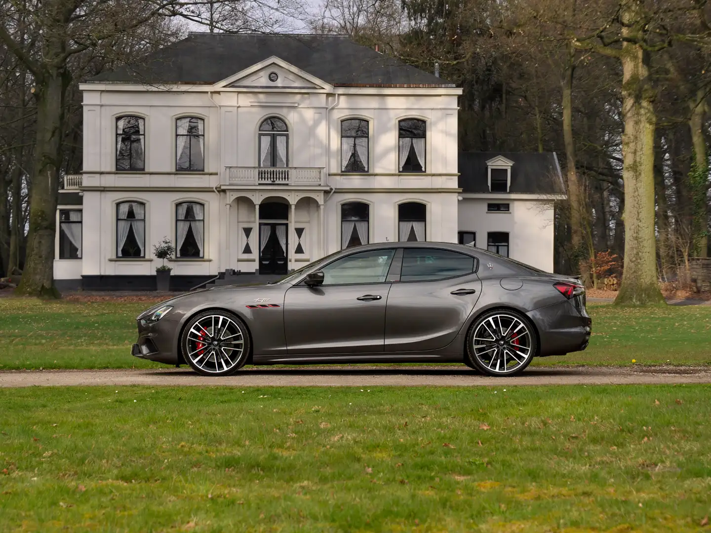 Maserati Ghibli Trofeo 3.8 V8 580pk | Atelier int. | 1e eigenaar | Gris - 1