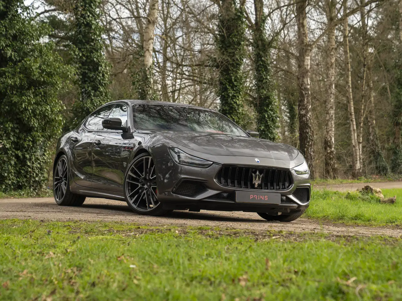 Maserati Ghibli 2024 — фото 13