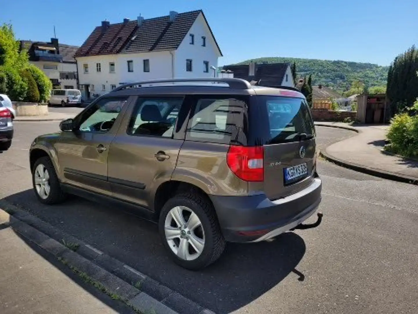 Skoda Yeti Yeti 2.0 TDI DSG 4x4 Ambition PLUS EDITION Marrón - 2