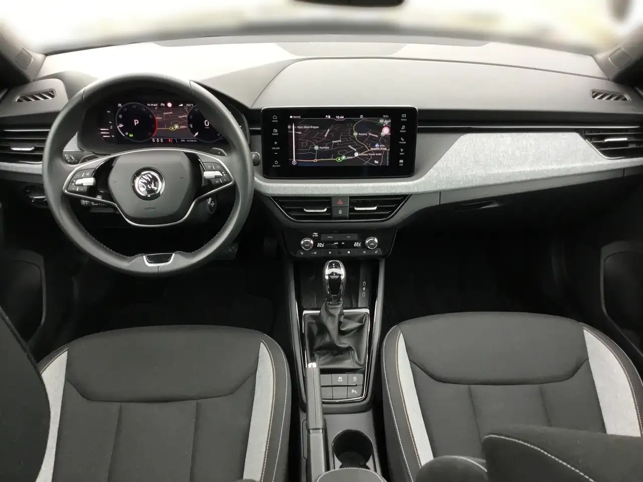 Skoda Kamiq 1.0 TSI DSG DRIVE +AHK +PANO +MATRIX +ACC +RKAM +, миниатюра 10