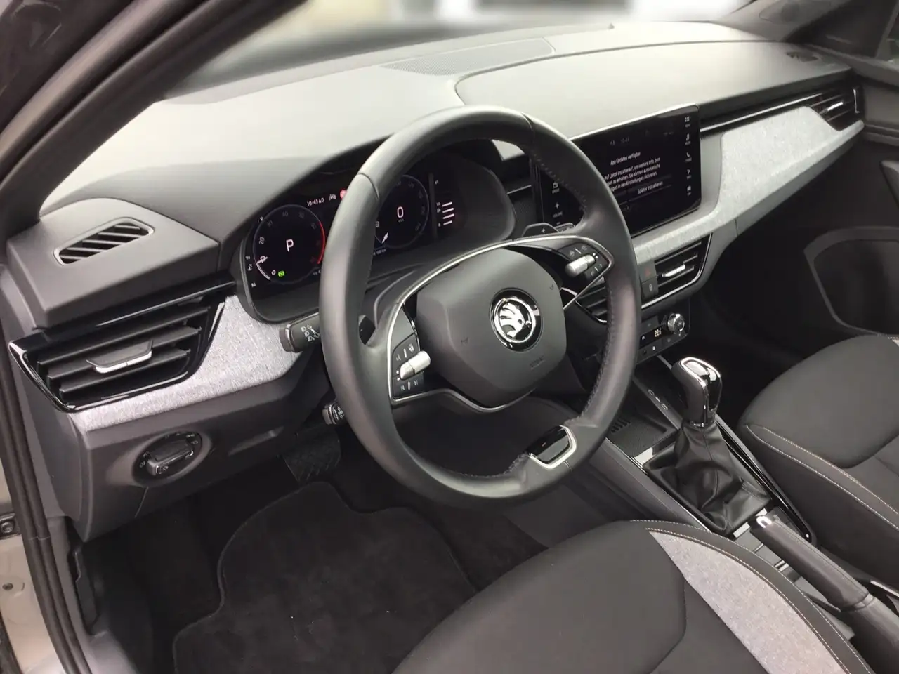 Skoda Kamiq 1.0 TSI DSG DRIVE +AHK +PANO +MATRIX +ACC +RKAM +, миниатюра 9