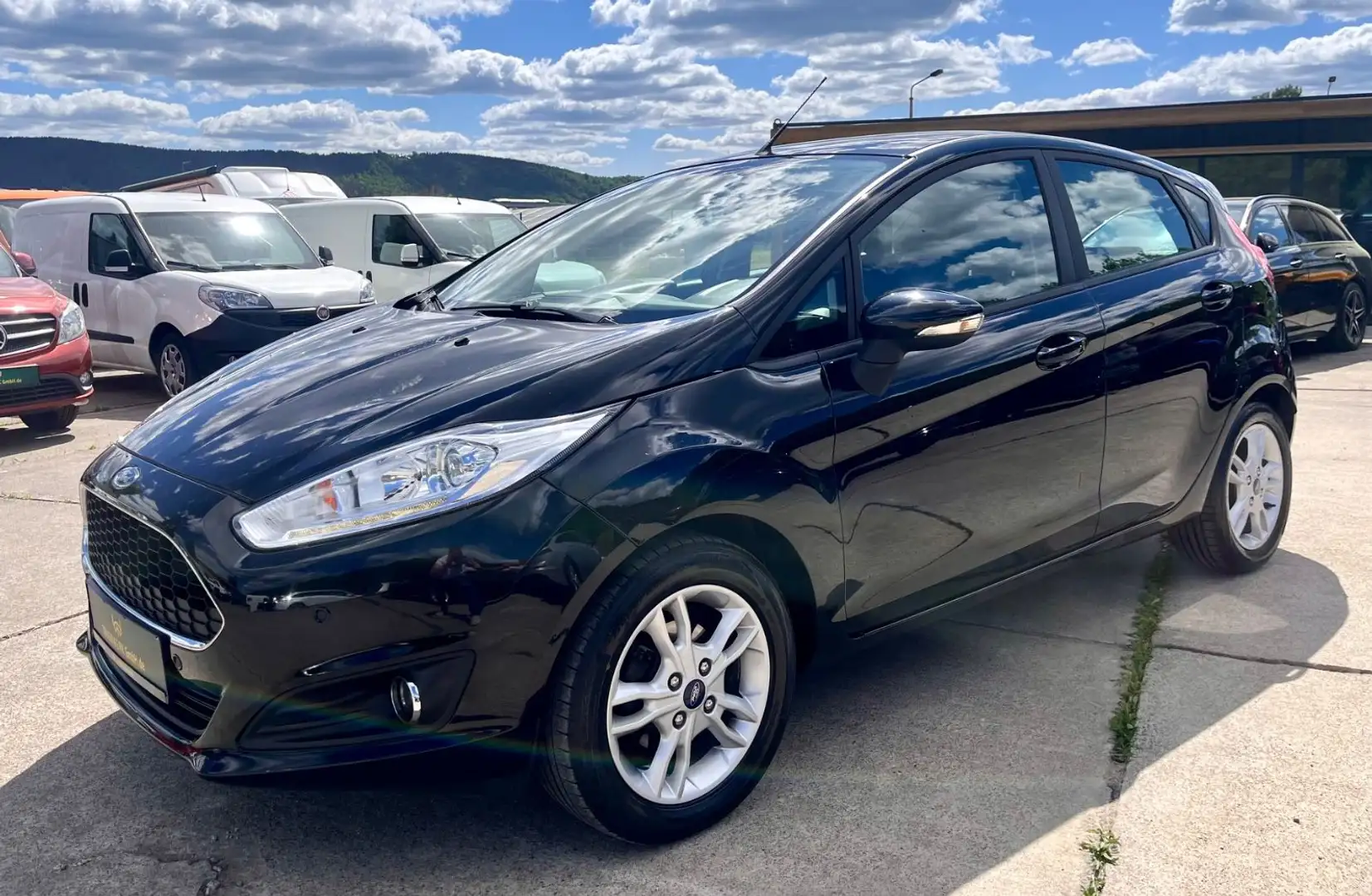 Ford Fiesta Automatik Celebration Navi Klima TÜV neu Nero - 1