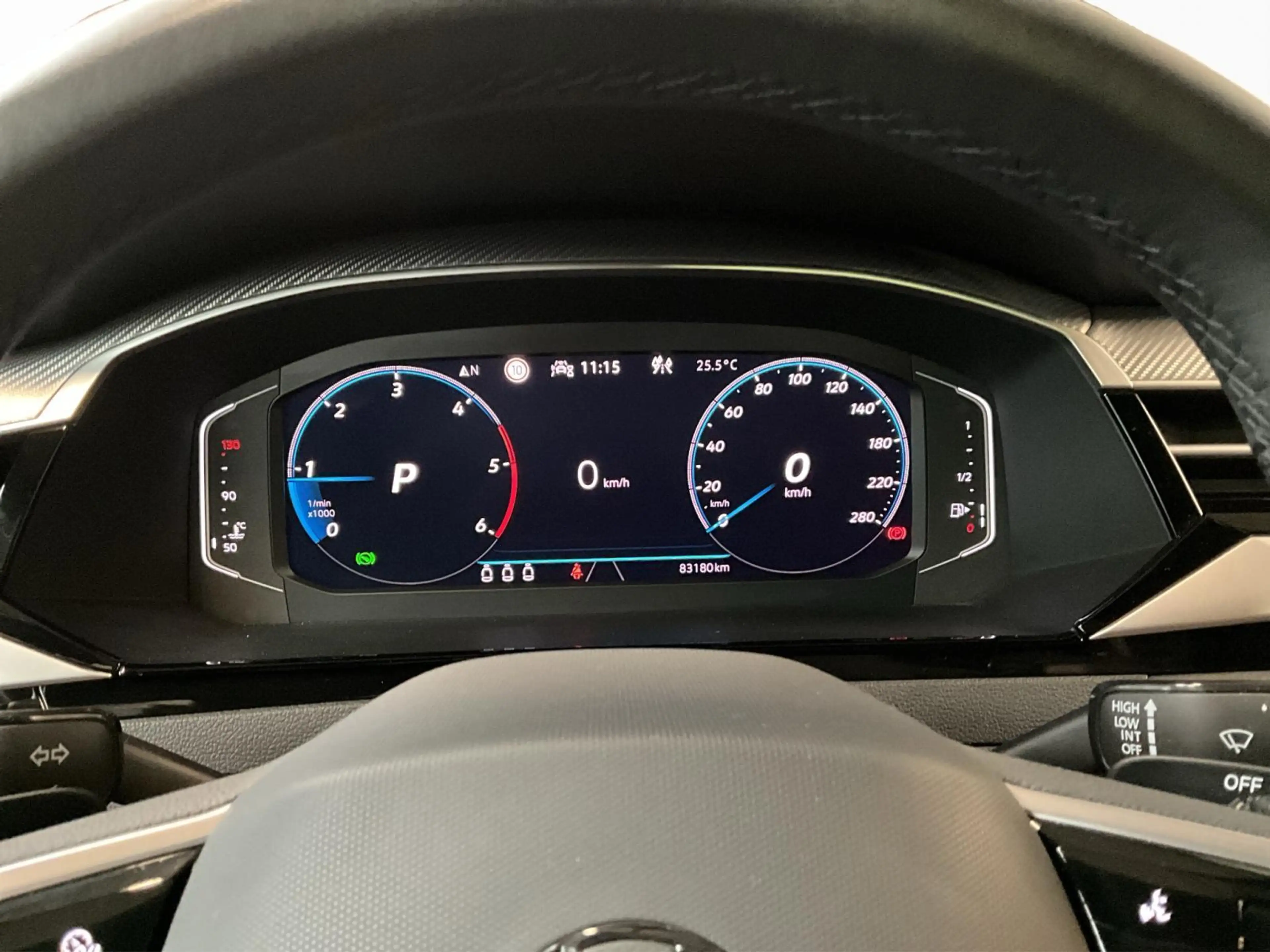 Volkswagen Arteon SB+R-Line+Pano+360+Stand-H.+AHK — photo 11
