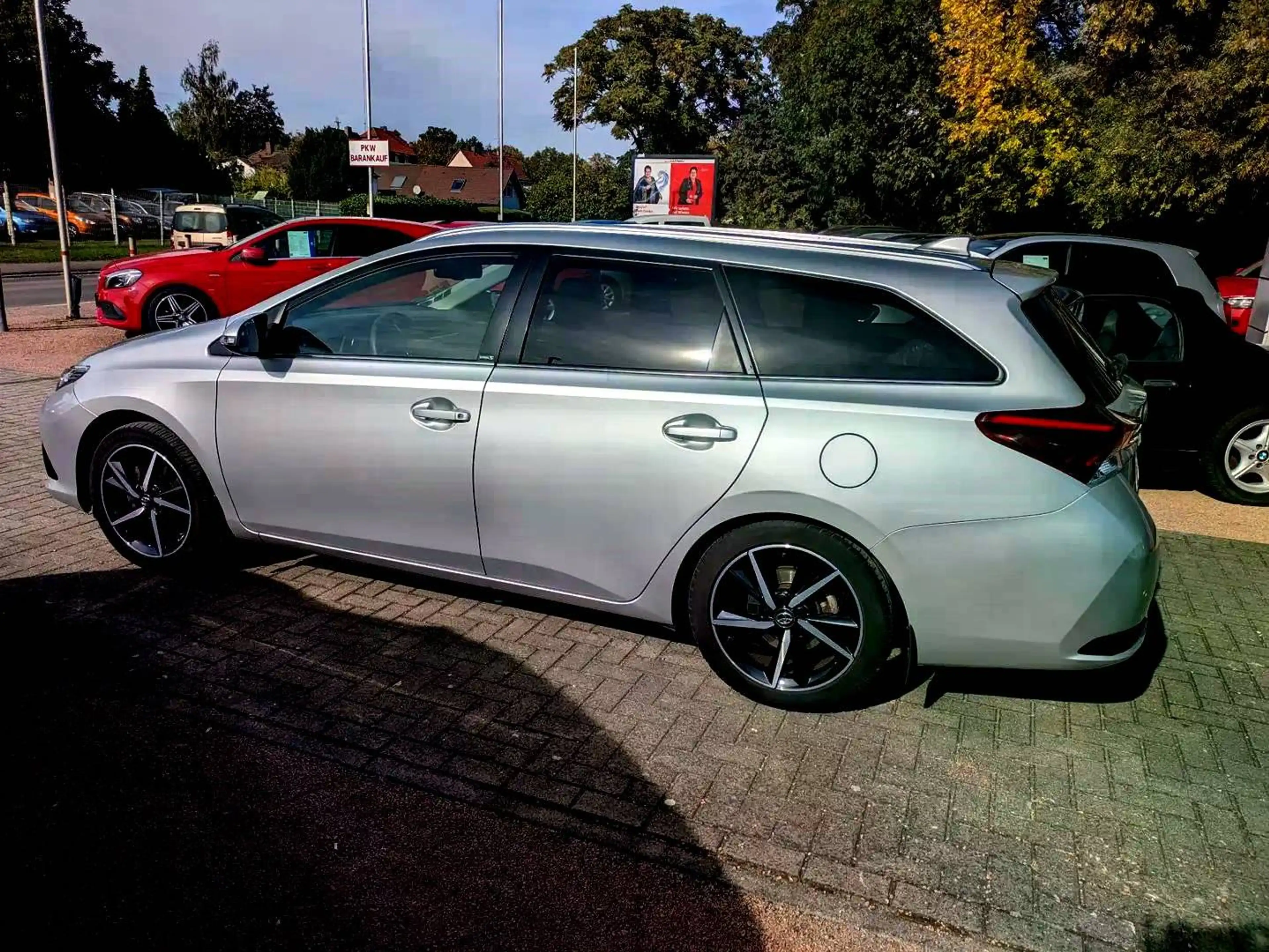 Toyota Auris Edition-S — photo 4