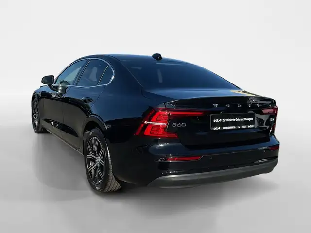 Volvo S60 view 4