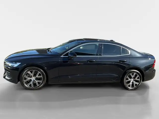 Volvo S60 view 3
