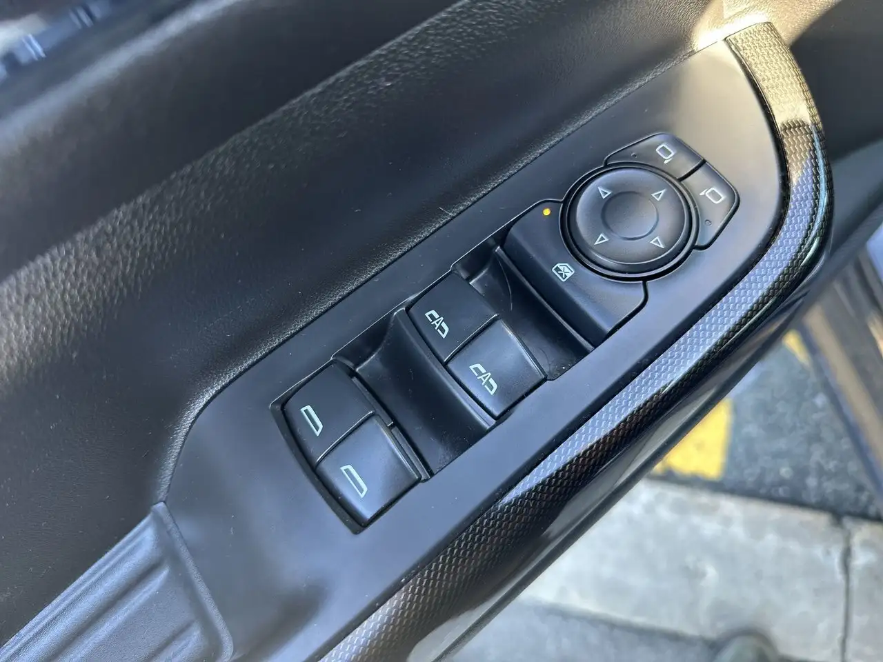 GMC Acadia снимка GMC Acadia