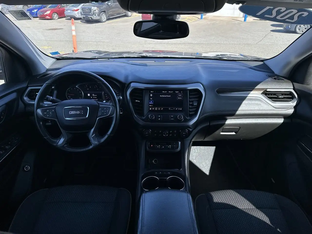 GMC Acadia снимка GMC Acadia