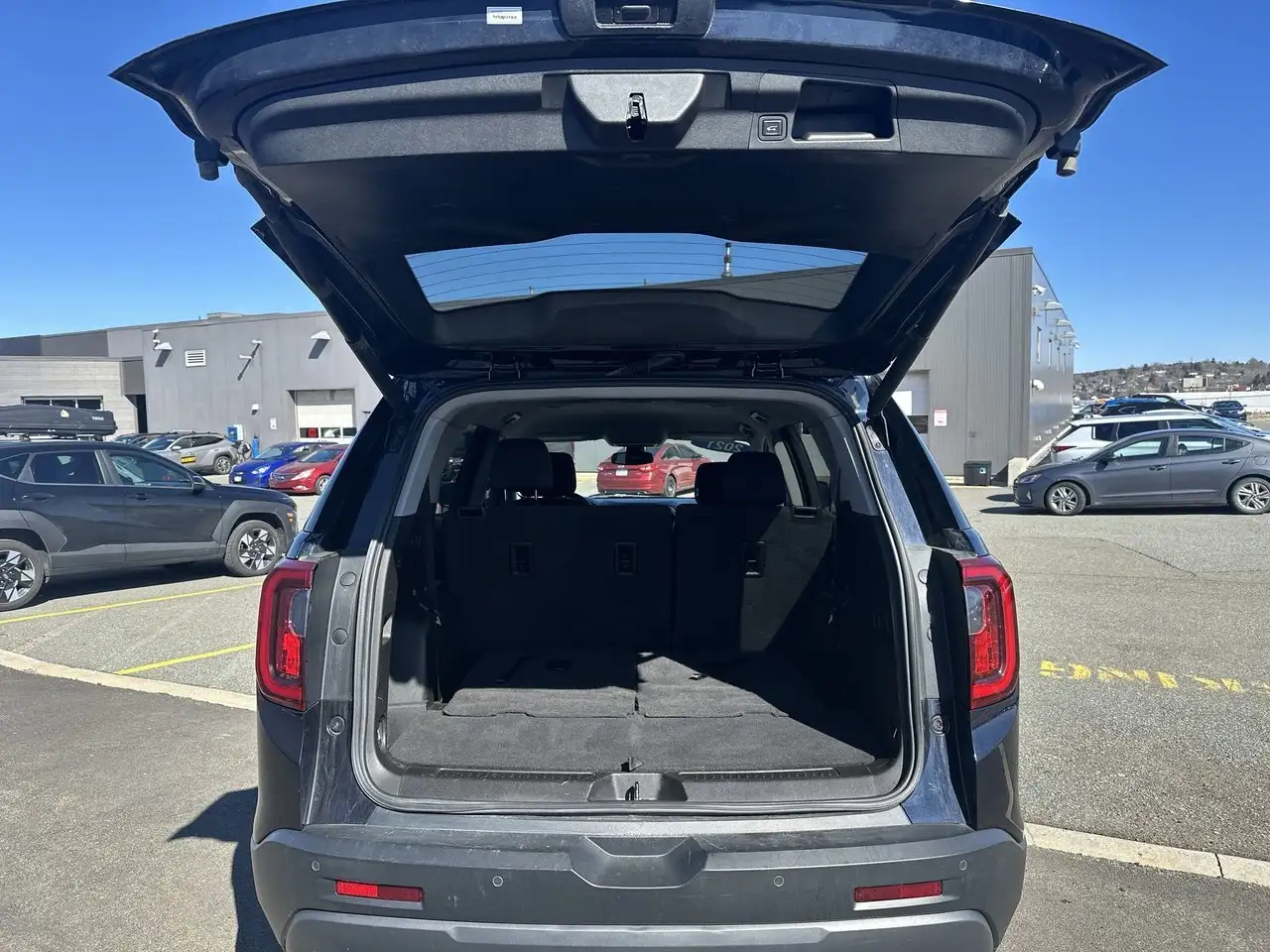 GMC Acadia снимка GMC Acadia
