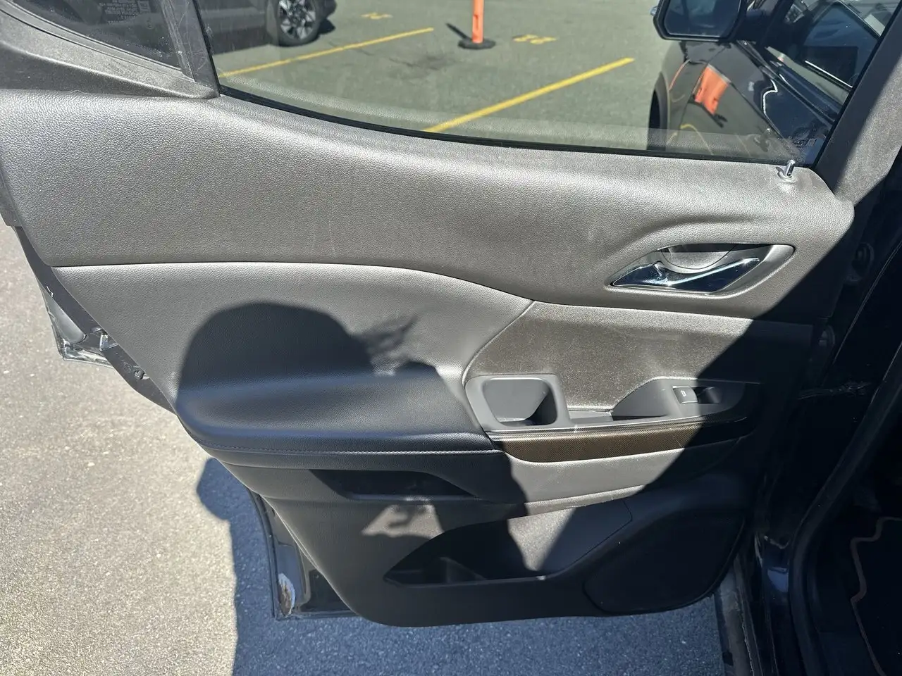 GMC Acadia снимка GMC Acadia