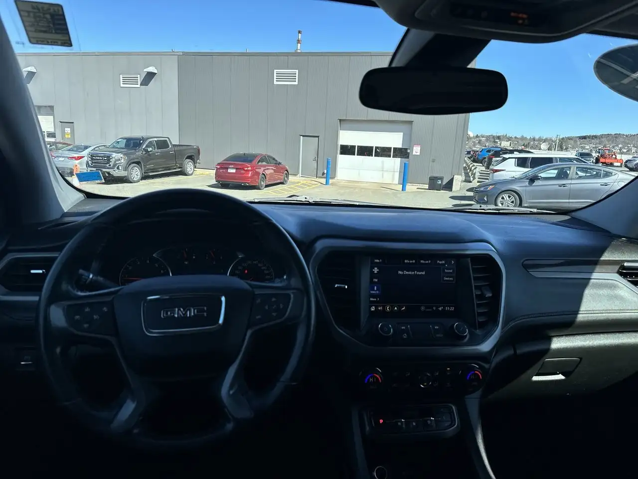 GMC Acadia снимка GMC Acadia
