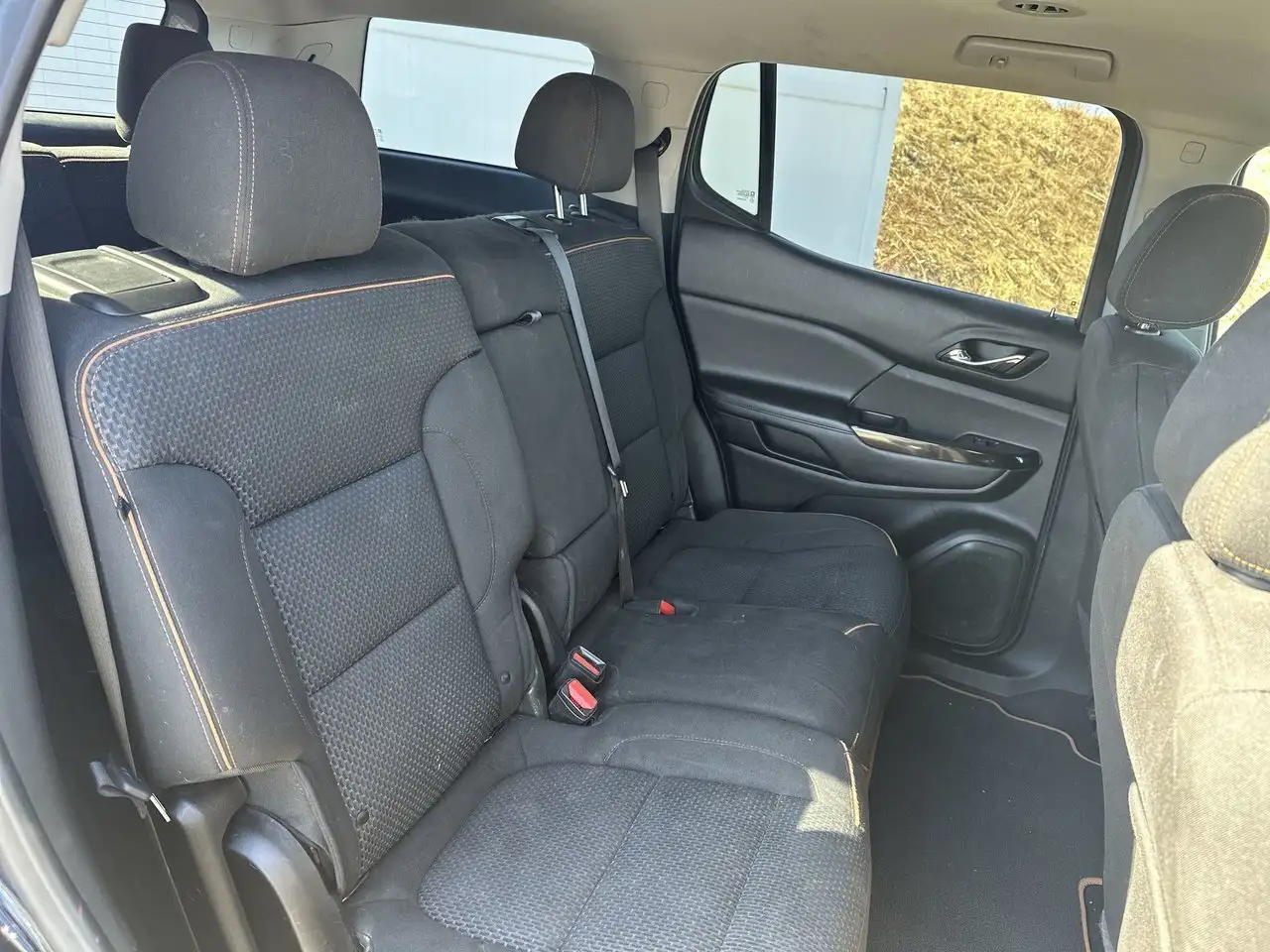GMC Acadia снимка GMC Acadia