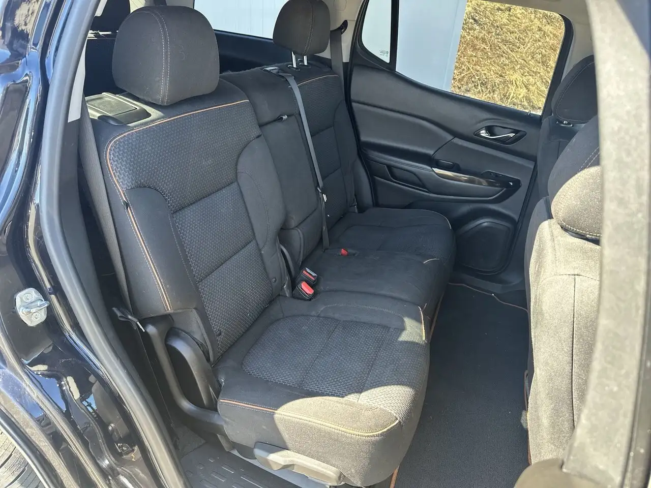 GMC Acadia снимка GMC Acadia
