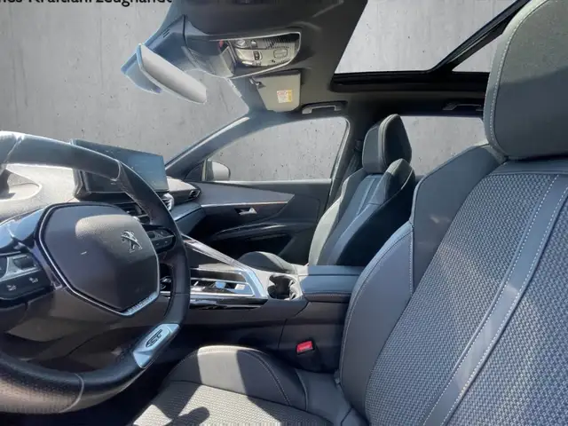 Peugeot 3008 view 9