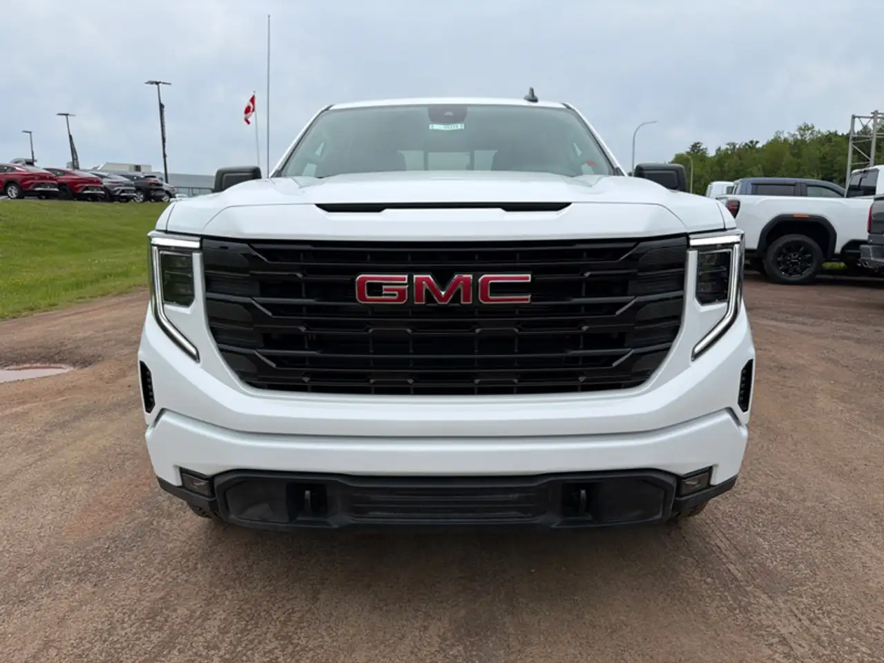 GMC Sierra 1500 photo GMC Sierra 1500