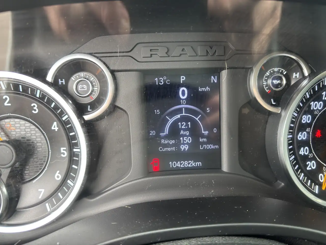 RAM 1500 снимка RAM 1500
