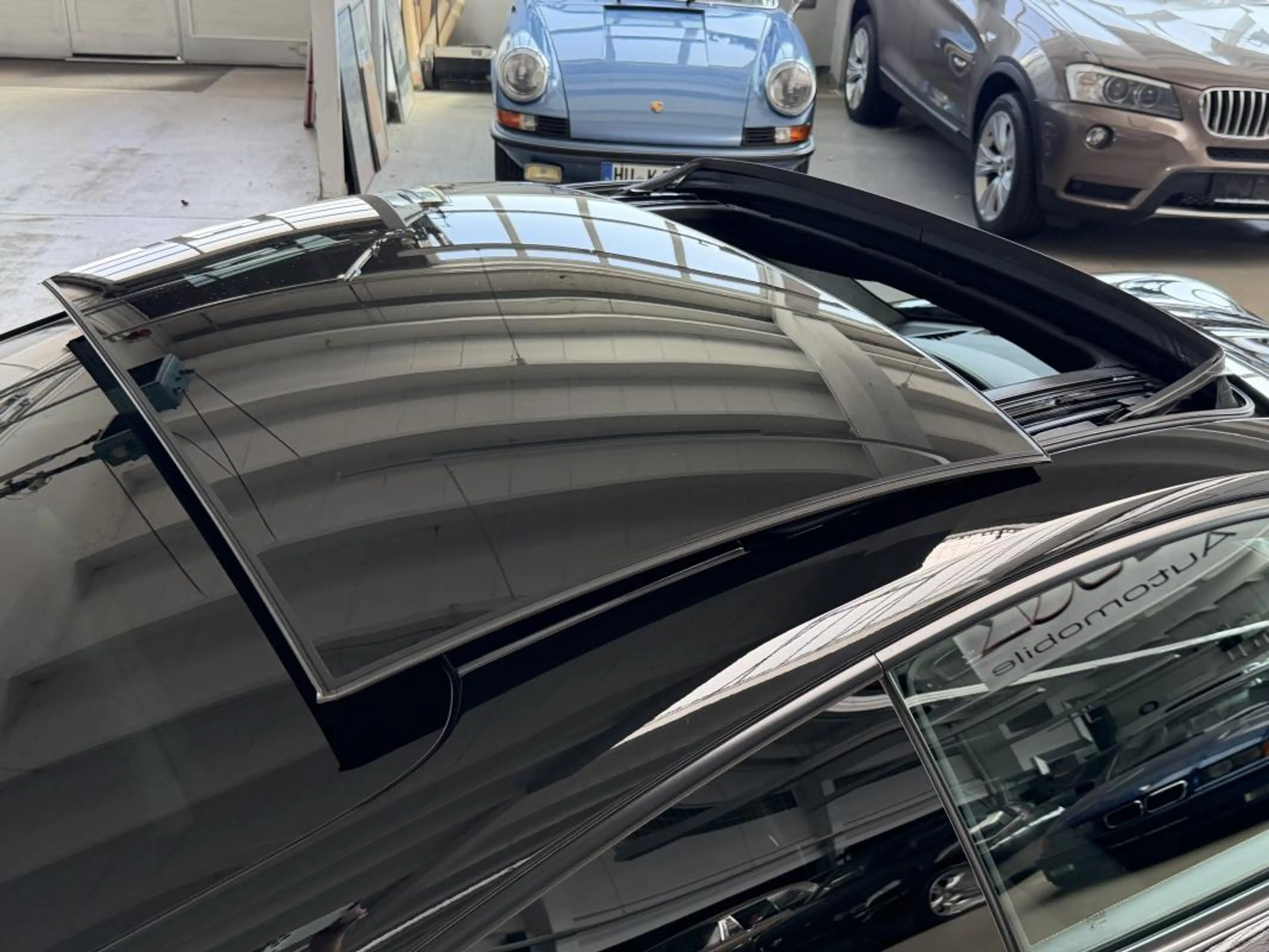Porsche 911 Carrera 4 GTS — photo 12