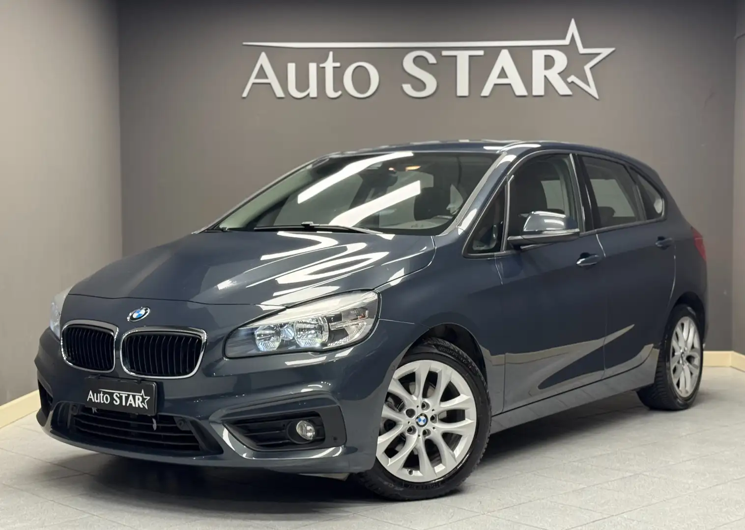 BMW 216 216d Active Tourer X NEOPATENTATI Šedá - 1