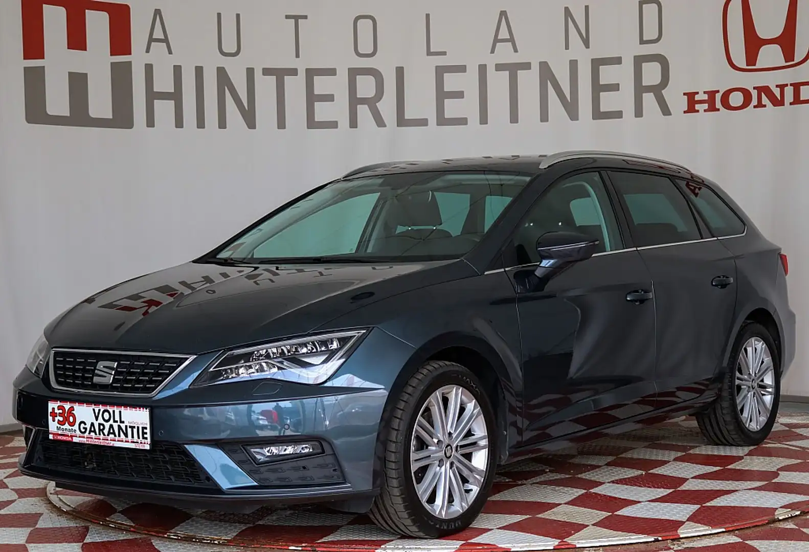 SEAT Leon ST Xcellence 1,6 TDI DSG / LED / NAVI / KAMERA Grigio - 1