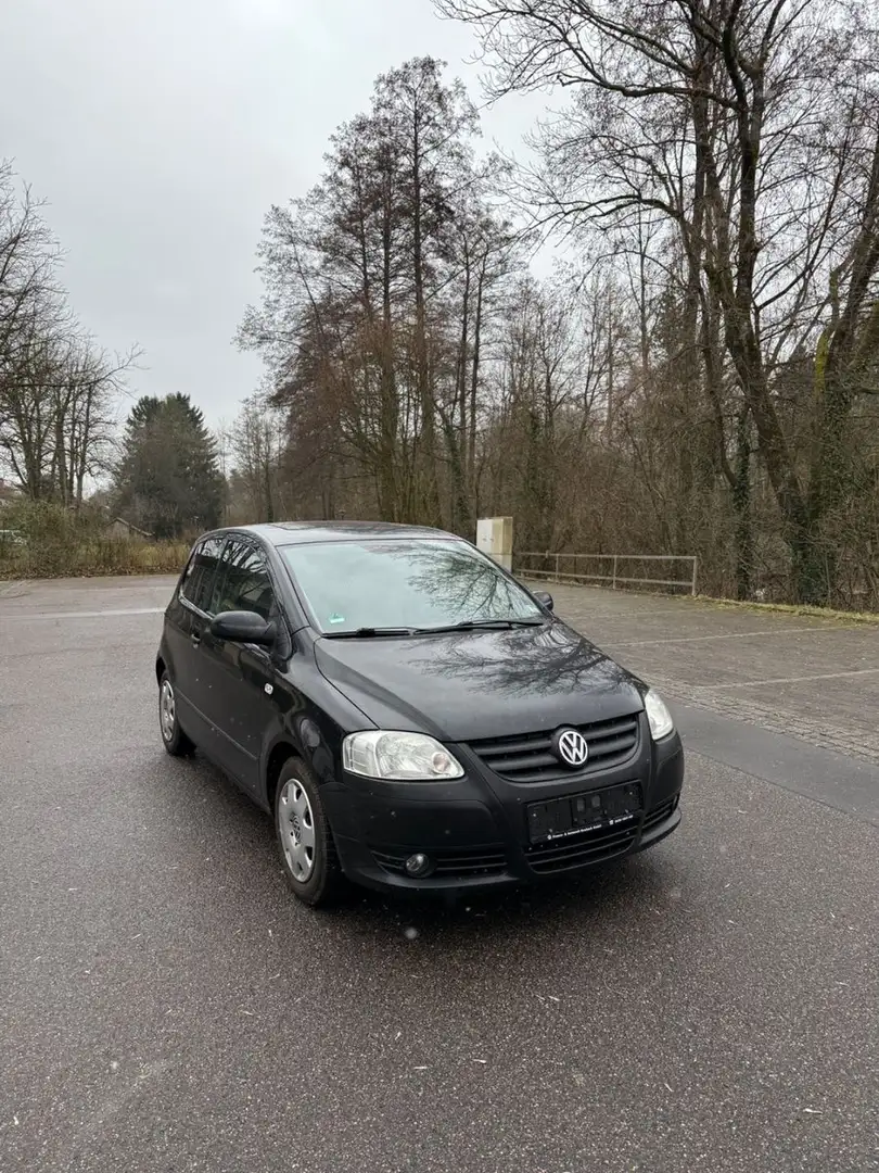 Volkswagen Fox Basis 1,2 Schwarz - 1