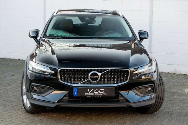 Volvo V60 Cross Country B5 Benzin AWD BLIS Kamera Pilot Assist