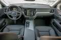 Volvo V60 Cross Country B5 Benzin AWD BLIS Kamera Pilot Assist Černá - thumbnail 11